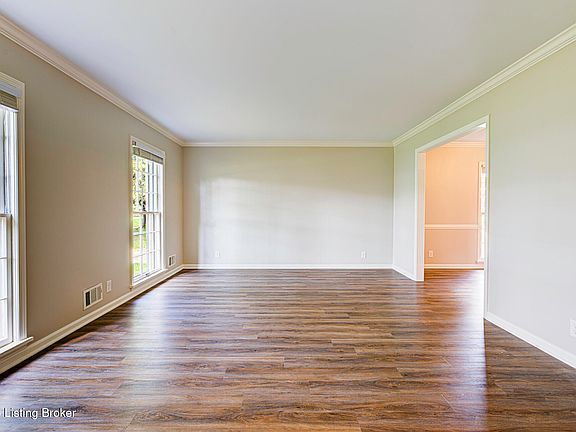 5th image of 225 Moser Rd