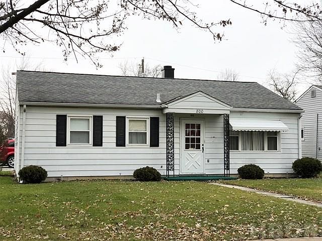 1st image of 800 Oaklawn Ave
