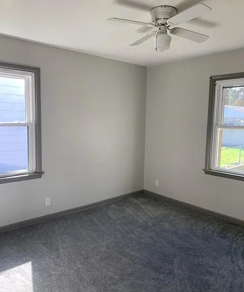 1395 Oakwood Ave — Photo 17