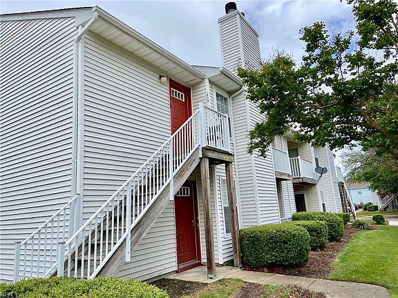 3rd image of 410 Shelter Dr