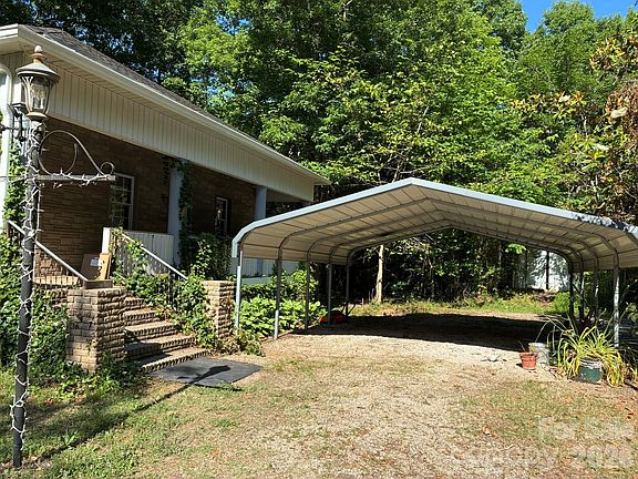 5th image of 2051 Sutton Spring Rd