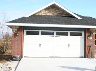 276 W Foxtrot Cir, Fair Grove, MO 65648