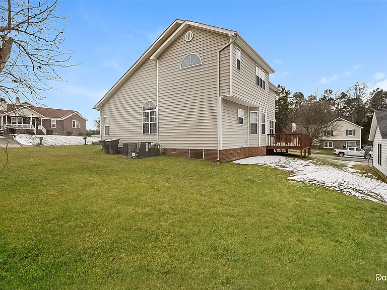301 Mount Olive Dr — Photo 15