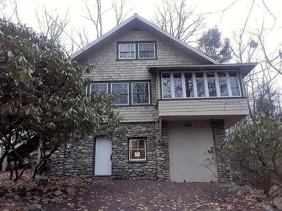 3rd image of 697 Lenape Ln