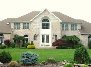 2 Dey Ct, Towaco, NJ 07082