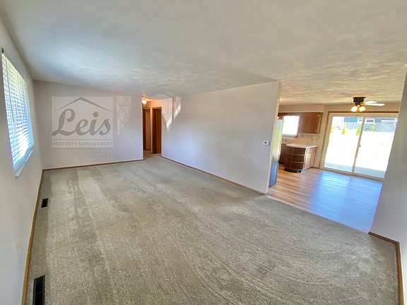 3rd image of 343 Delaware Ave