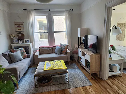 Rented by REALTY QUEST NEW YORK INC | media 1