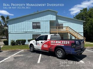 2404 SW 31st Pl #5, Gainesville, FL 32608