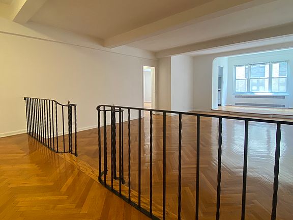 4th image of 139 E 35th St APT 5K