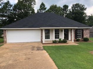 148 Torrence Cv, Byram, MS 39272