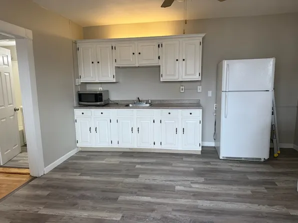 348 Myrtle St #1, Manchester, NH 03104
