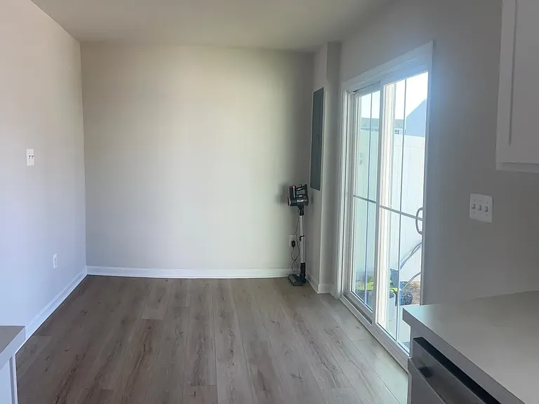 7265 Statesman Blvd — Photo 5