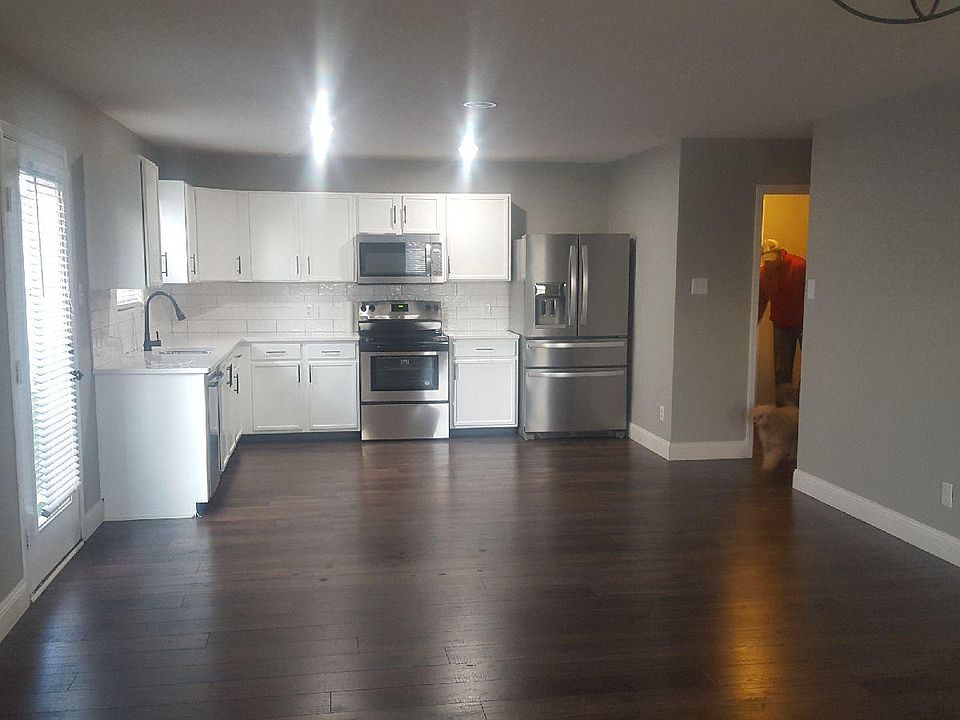 1st image of 12114 E 141st St