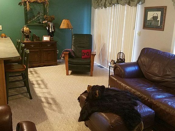 2nd image of 326 Whitetail Dr