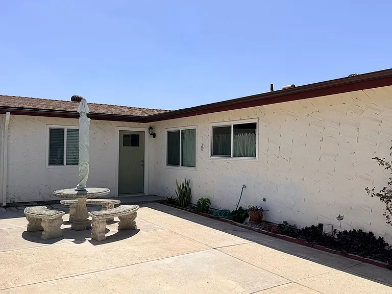 1515 Kenalan Dr — Photo 2