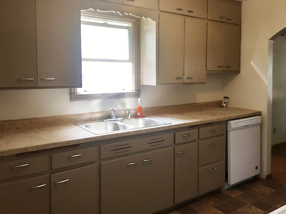 5 bed, 1500 sqft, $1,750 — Photo 4