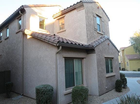 3rd image of 3681 E Zachary Dr