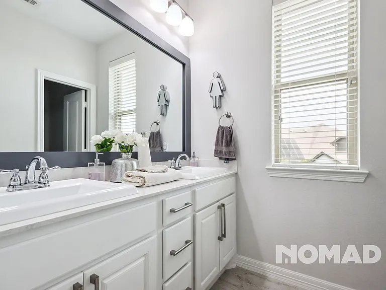 4303 Cottonwood Creek Ln — Photo 25