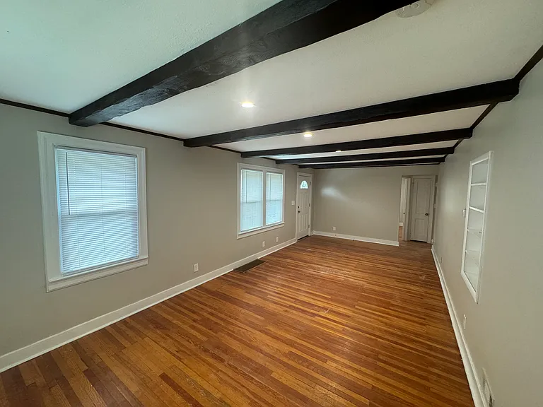 304 Yorkshire Blvd — Photo 2