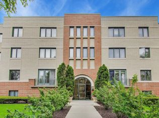 115 N Clifton Ave APT 101, Park Ridge, IL 60068