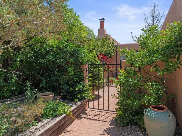 1810 Calle De Sebastian Unit H1, Santa Fe, NM 87505