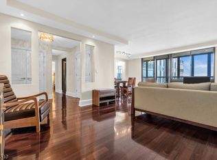 200 Winston Dr-C1711 BLDG 200 #1711, Cliffside Park Boro, NJ 07010