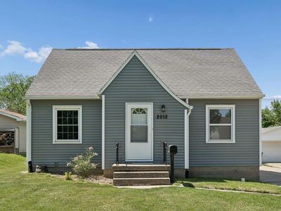 2012 W 7th St, Waterloo, IA, 50702