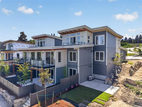 152 Marina View Dr #5, Ladysmith, BC V9G 1K4