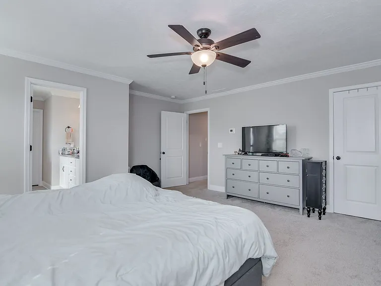 716 Navan Ln — Photo 26