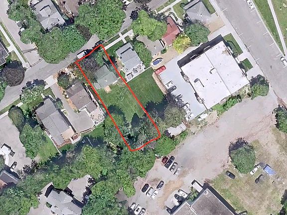 2nd image of 35 Center St