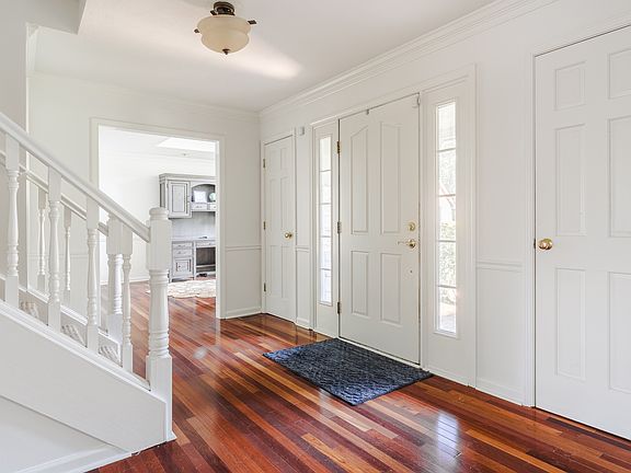 5th image of 8330 Galley Ct