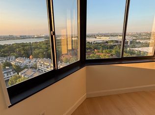 1740 Harmon Cove Tower #1740, Secaucus, NJ 07094