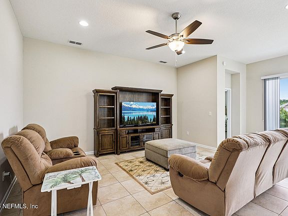 3rd image of 15813 PINYON Lane