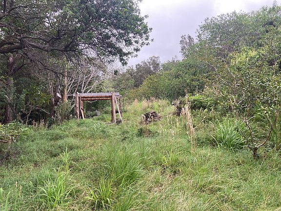 2nd image of 95-3970 Halemauna Rd