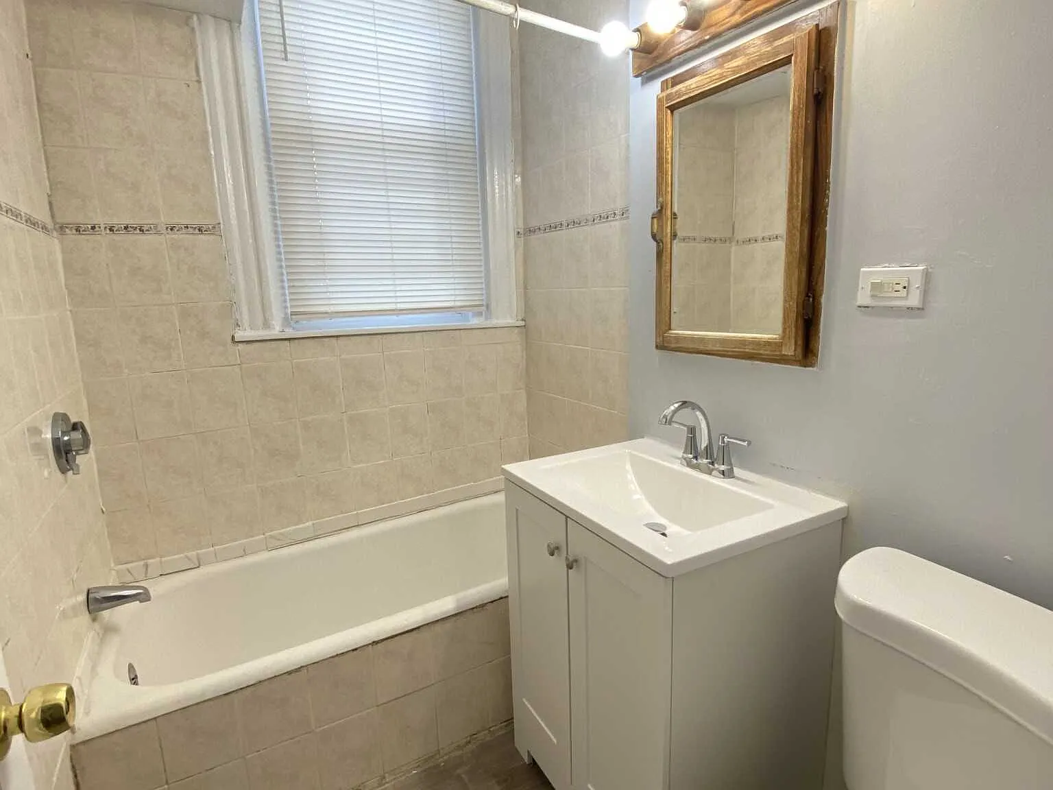 3 bed, $2,800 — Photo 1