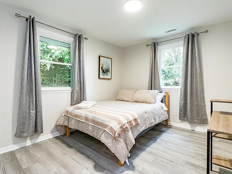 2500 Dandridge Dr — Photo 16