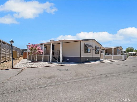 2nd image of 13393-171 Mariposa Rd