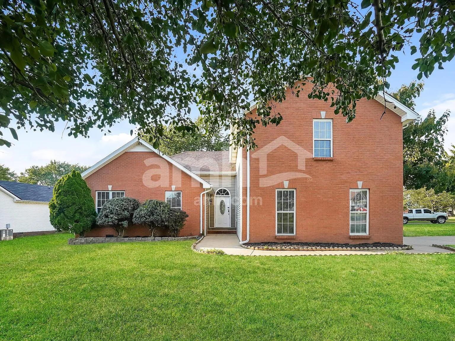 3 bed, 2.0 bath, 2025 sqft, $1,990 — Photo 1