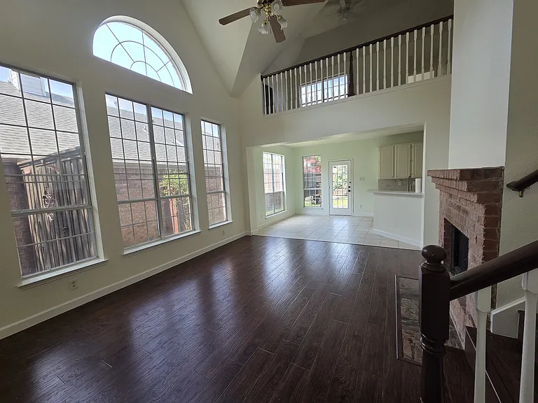 6917 Barbican Dr — Photo 9