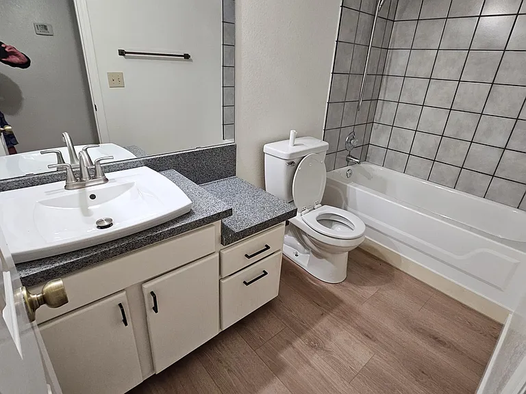 5012 E Presidio Rd — Photo 42