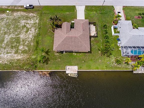 4th image of 2303 NW 9th Ter