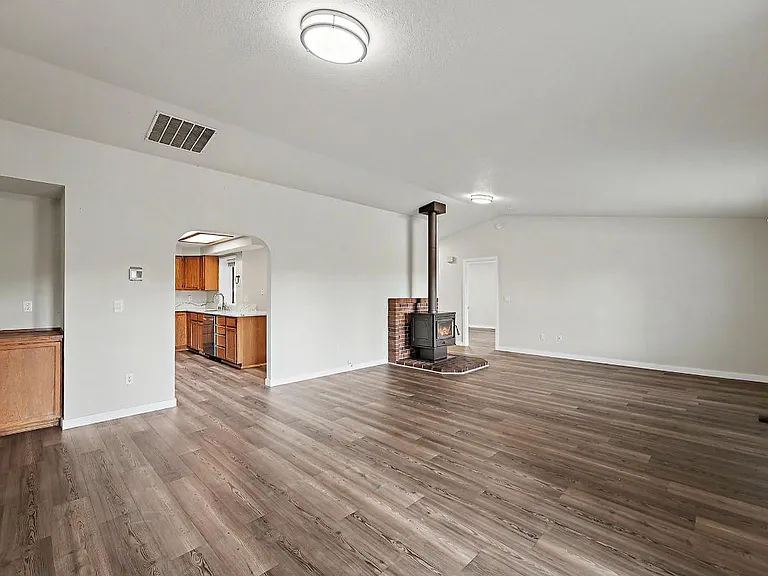 9123 Wendy Dr SE — Photo 20