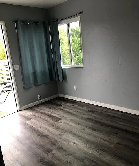 1210 Dwight Way — Photo 10