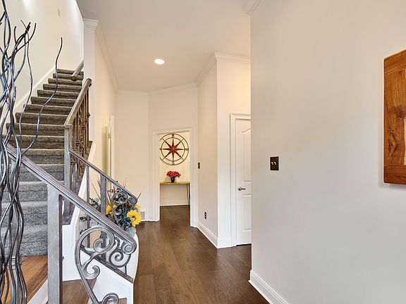 4th image of 283 Schilling Park Blvd