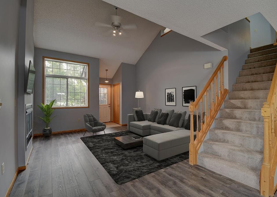1st image of 4070 Wilshire Cir #42