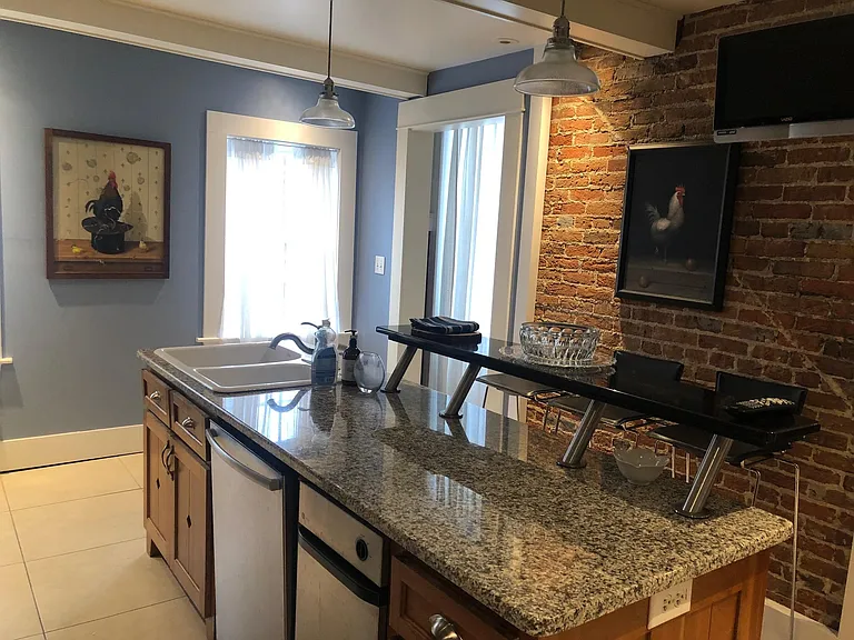 480 Middle St — Photo 16
