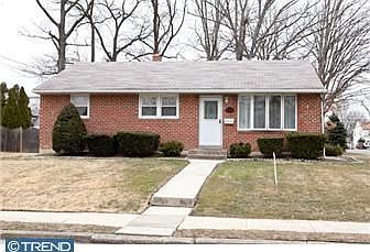 2nd image of 400 Sylvania Ave