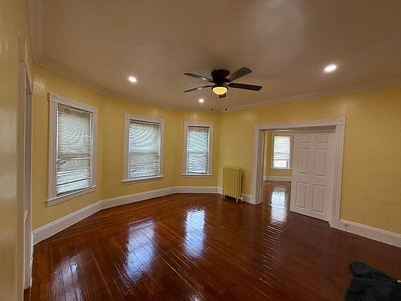 5th image of 235 Boylston St APT 3