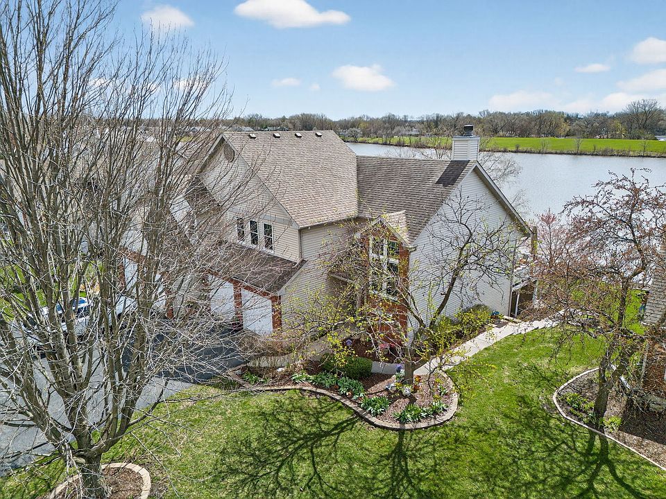 1st image of 3434 Lake Shore Dr