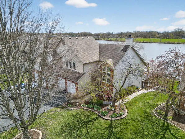 3434 Lake Shore Dr, Joliet, IL 60431